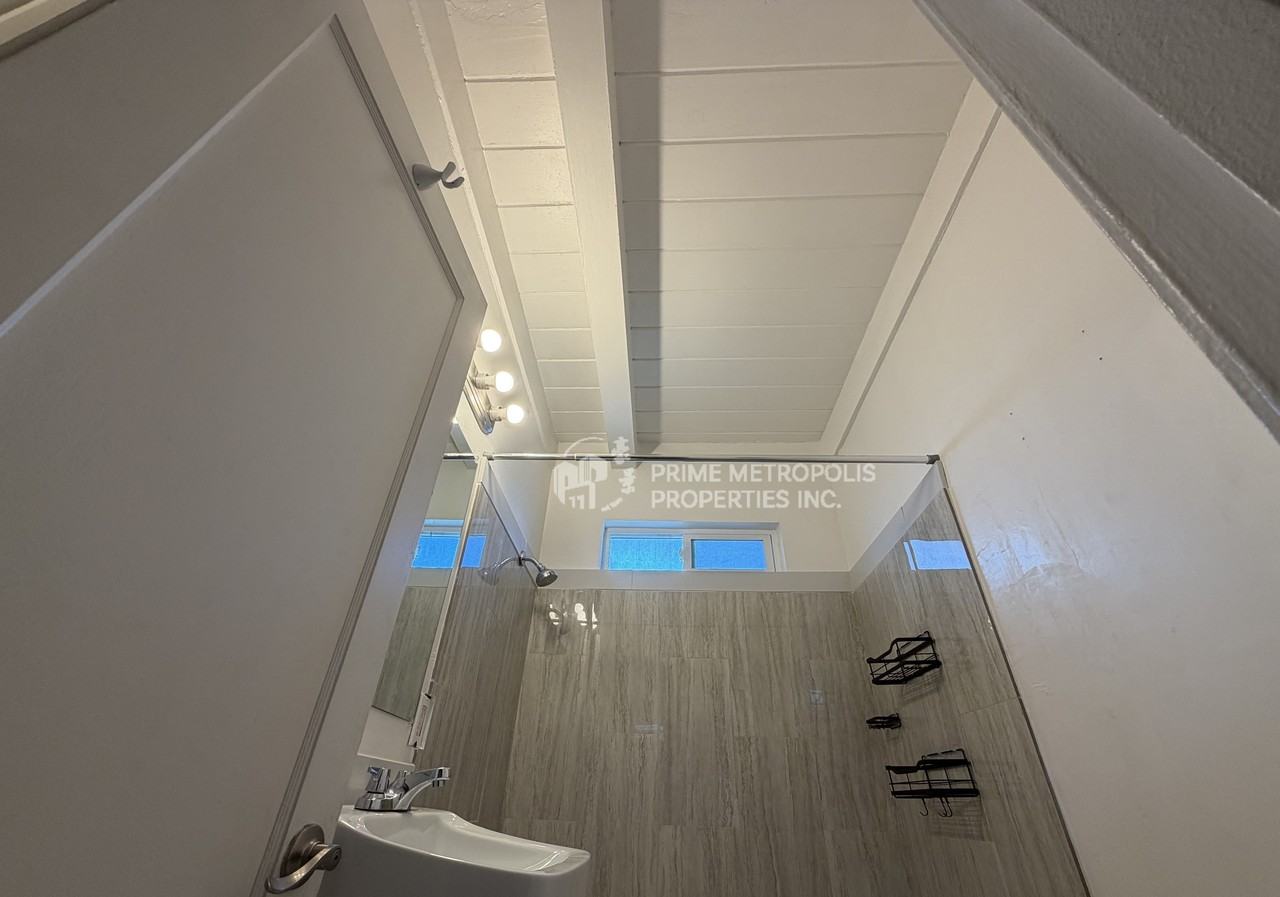 27 Topeka Ave #5 - Photo 2 of 19