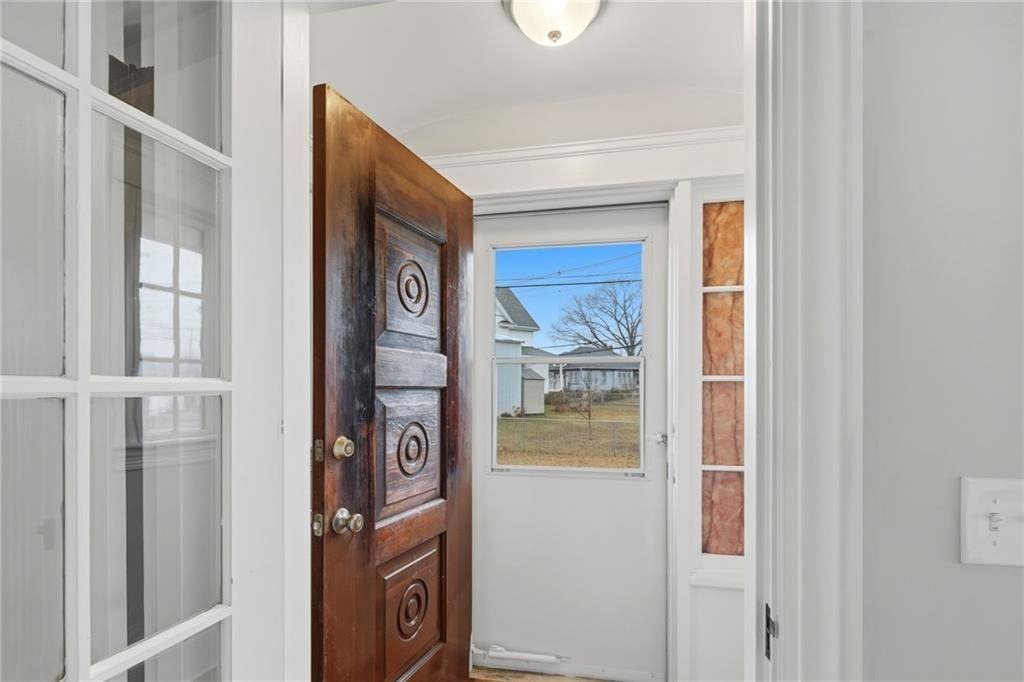 67 Fred St - Photo 4 of 24