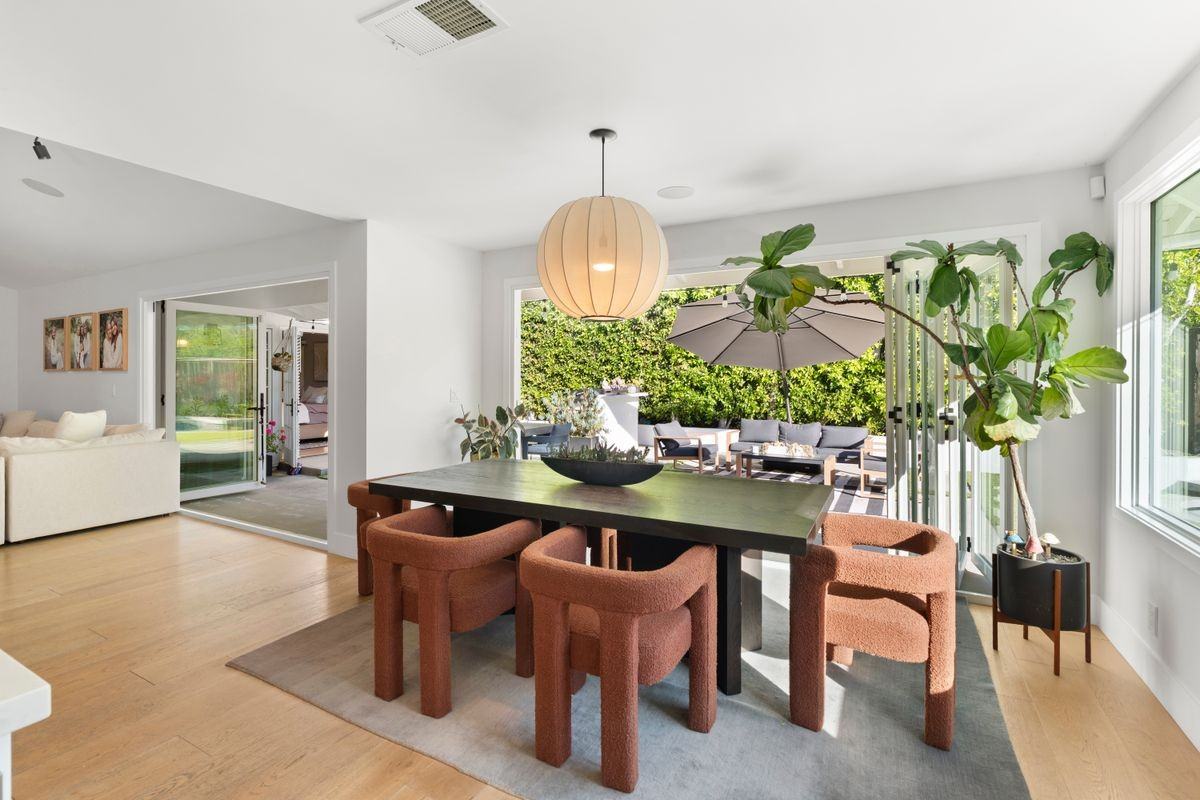 1826 Buttonshell Ln - Photo 2 of 8