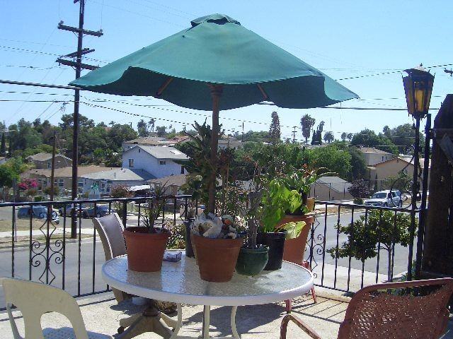 1315 E 4th St - Photo 5 of 5