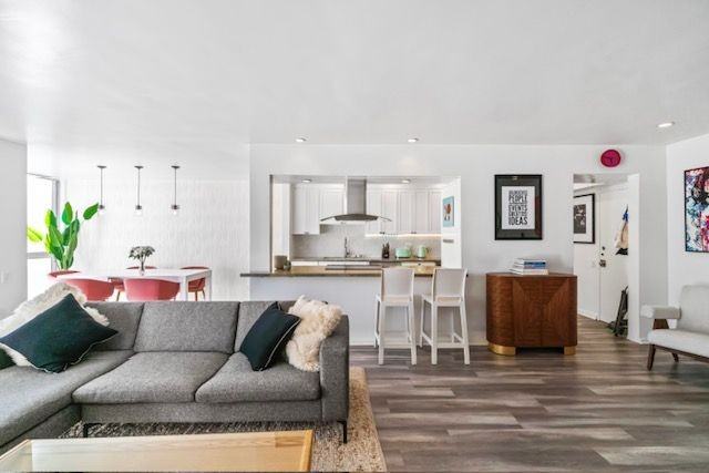 1015 N Kings Rd ##301 - Photo 3 of 23