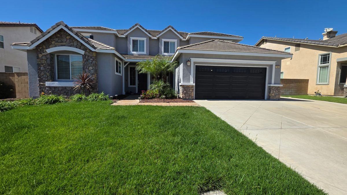 7863 Whippet St - Photo 2 of 44