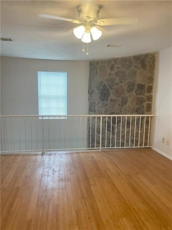 398 Prince Of Wales - Photo 4 of 11