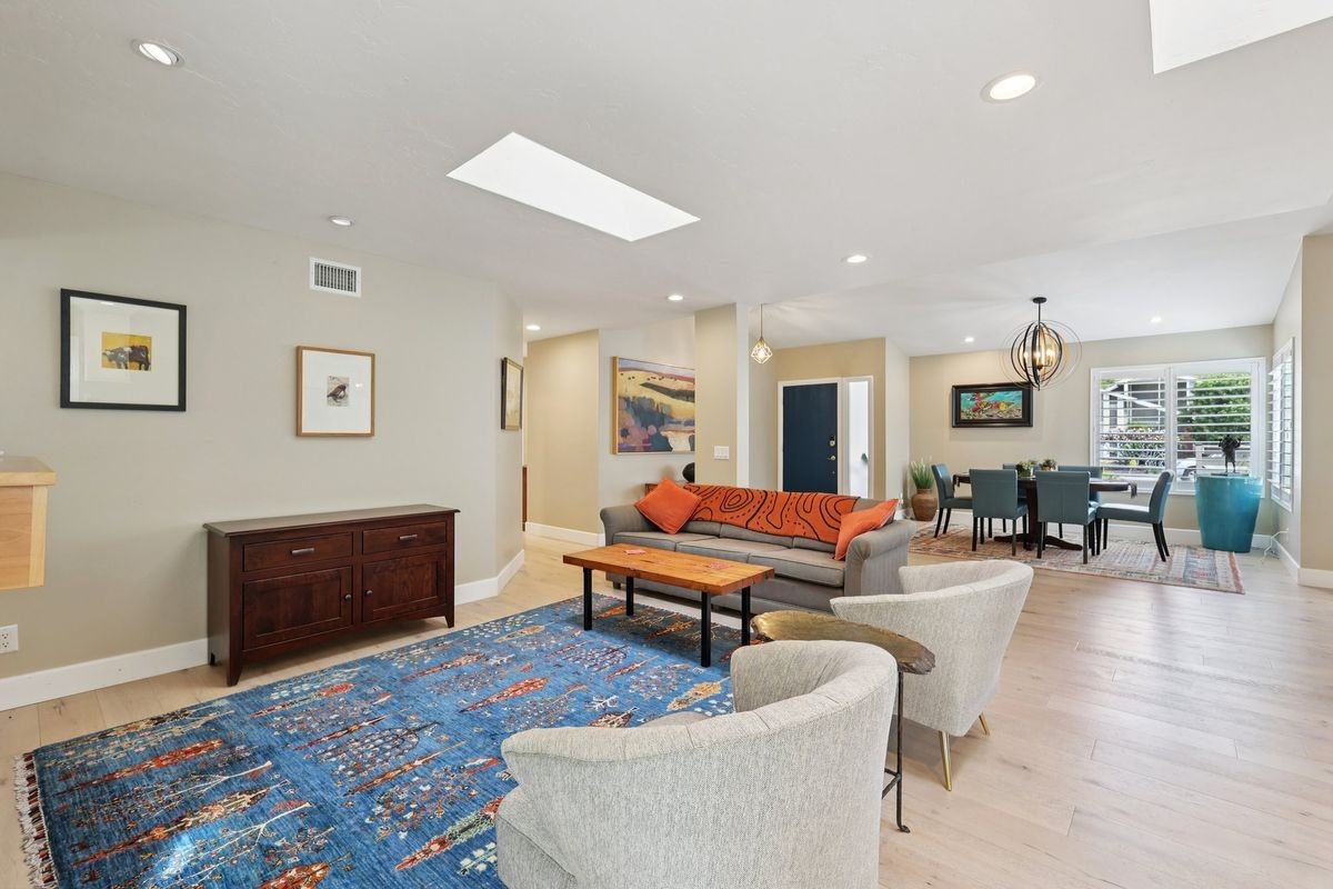 1767 Woodbine Pl - Photo 3 of 50