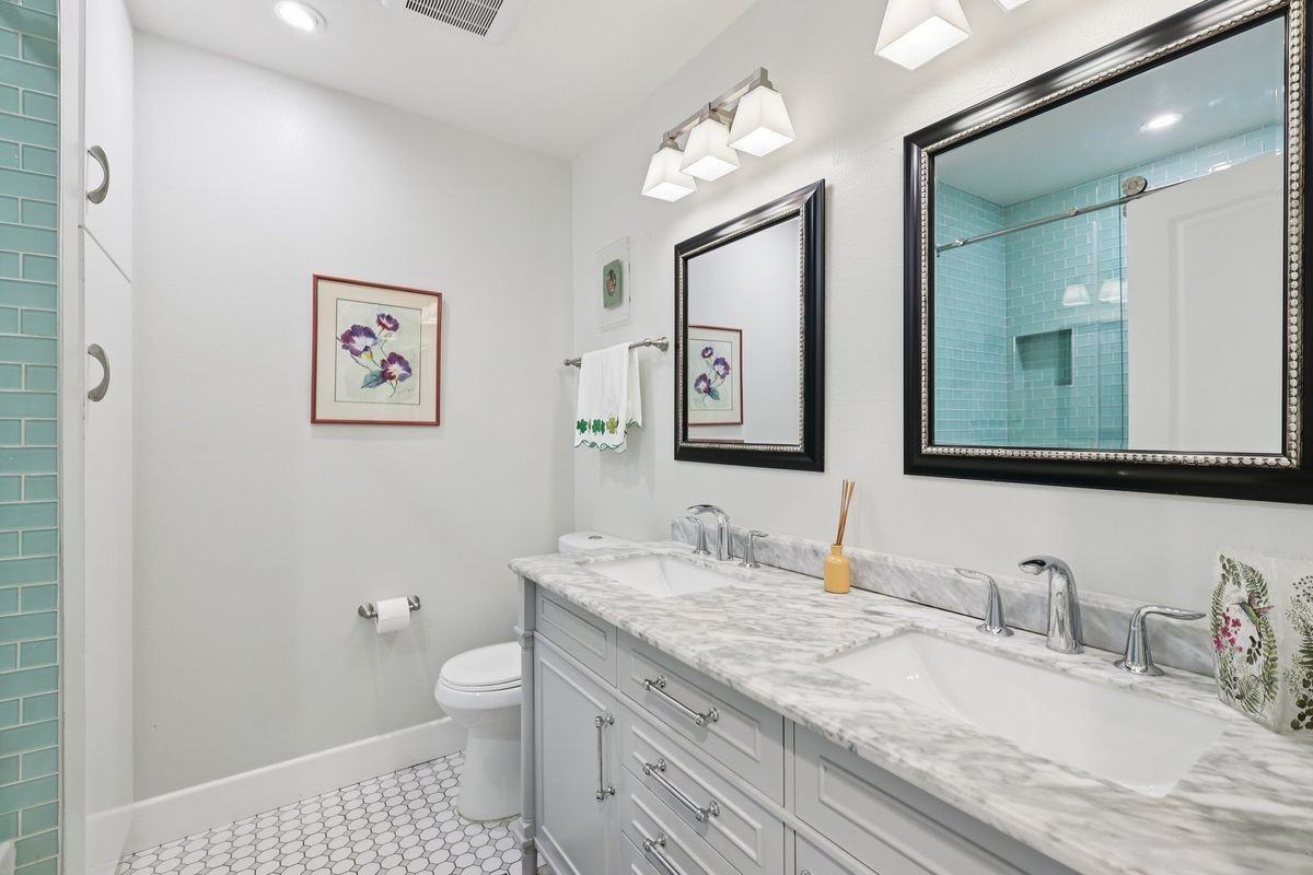 1767 Woodbine Pl - Photo 5 of 50