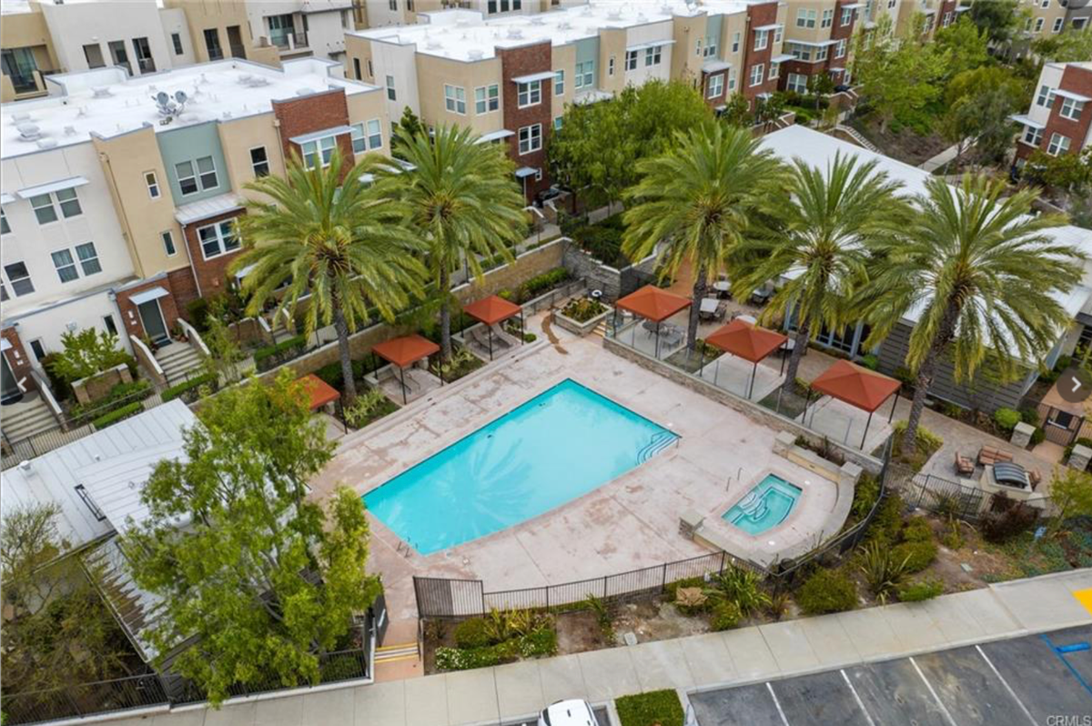 13 Brownstone Way - Photo 6 of 7