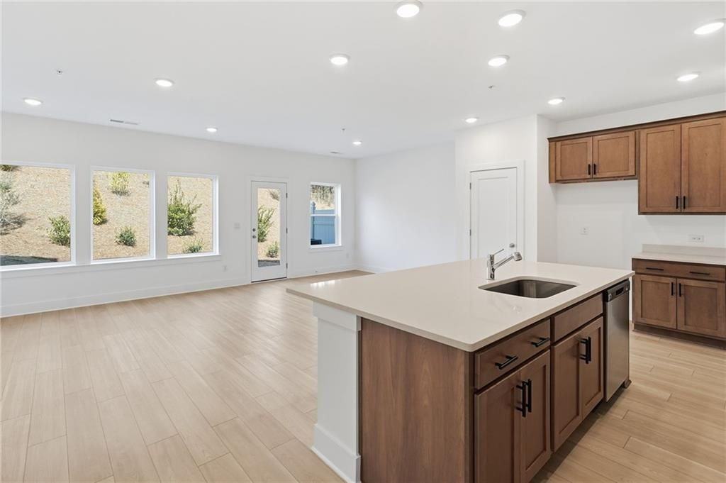 187 Red Bud Rd - Photo 3 of 35