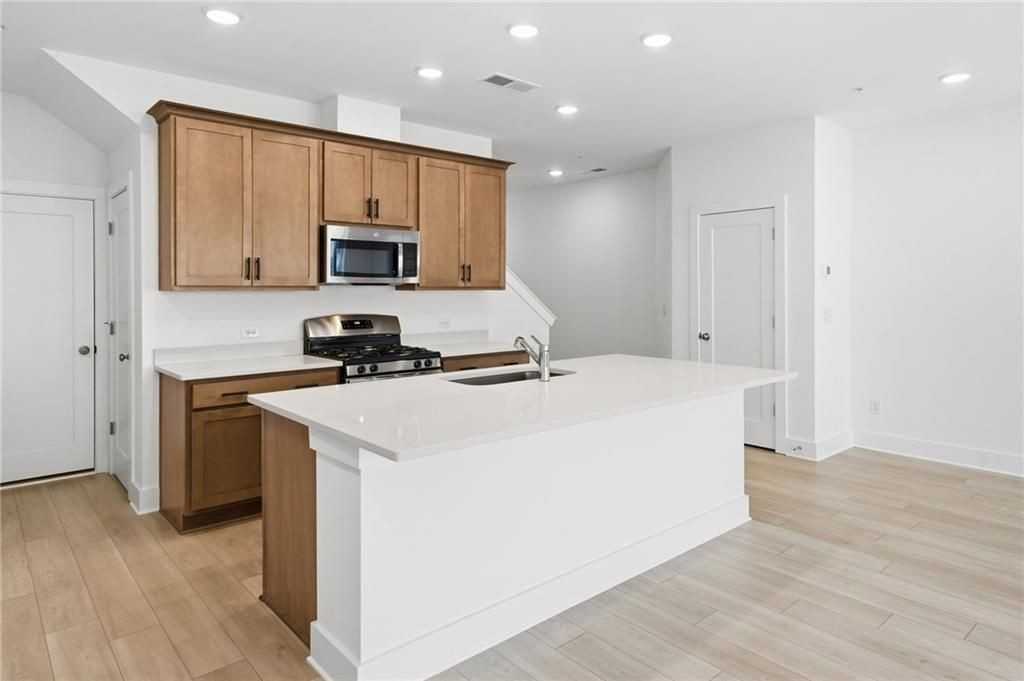 187 Red Bud Rd - Photo 6 of 35