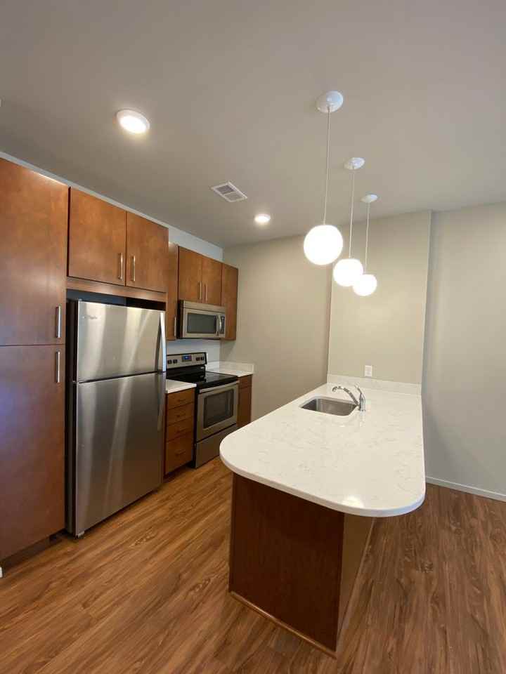 Highline 2 - Photo 2 of 50