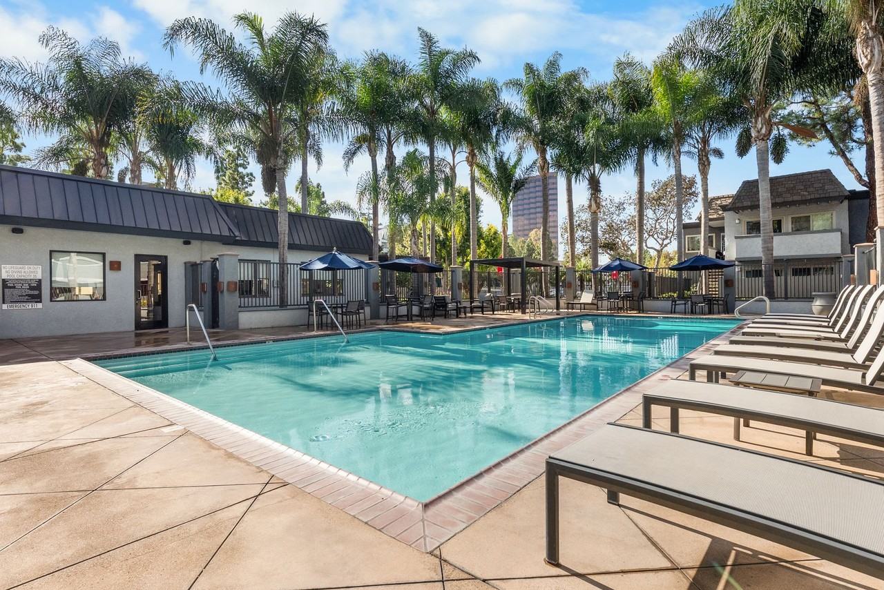 Park Plaza Apartments - Photo 2 of 35