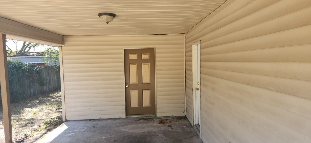 4405 Royal St - Photo 3 of 14