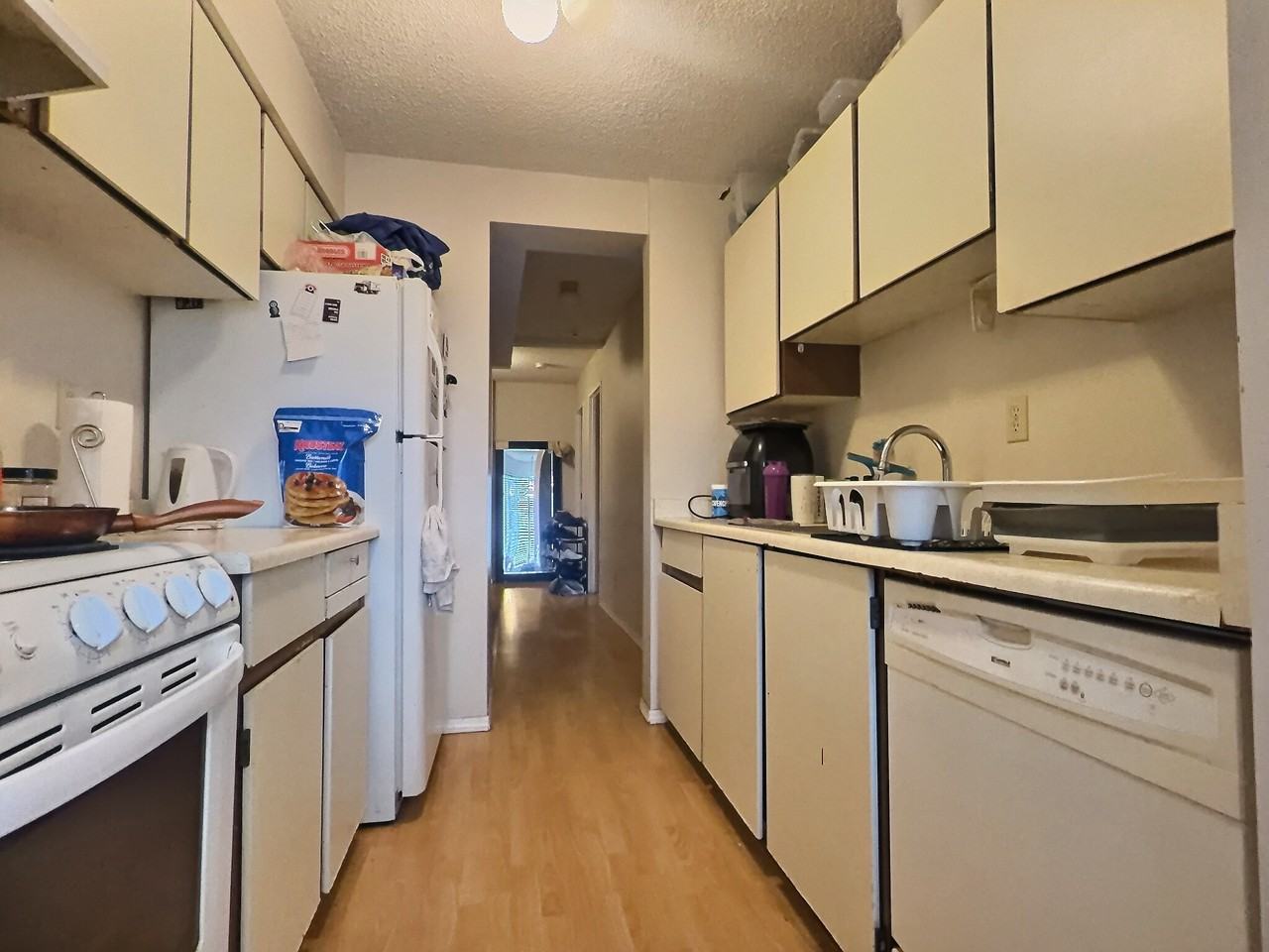 9595 Erickson Dr - Photo 3 of 7