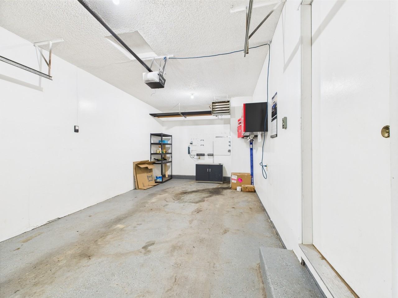 114 Hickory Dr #1 - Photo 2 of 20