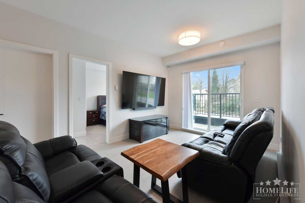 5486 199a St - Photo 6 of 19