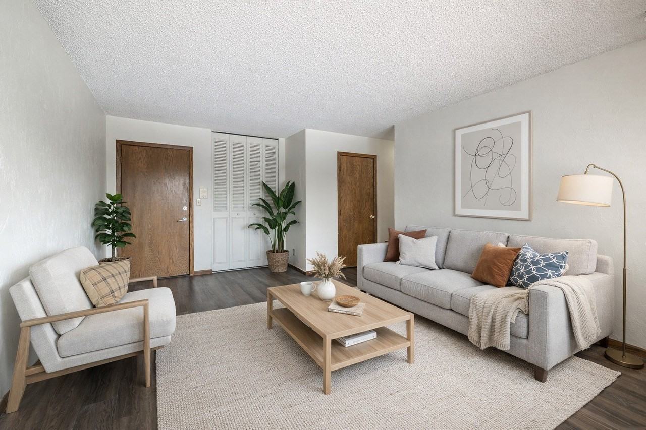 Alpine Apartments - Photo 2 of 27