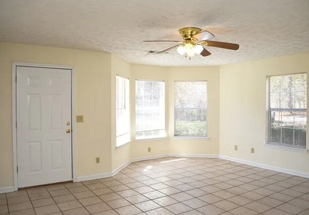 1829 Cedar Shoals Dr #B - Photo 3 of 12