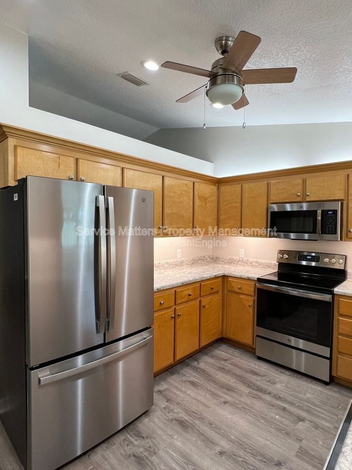 6545 Berryhill Rd - Photo 6 of 24