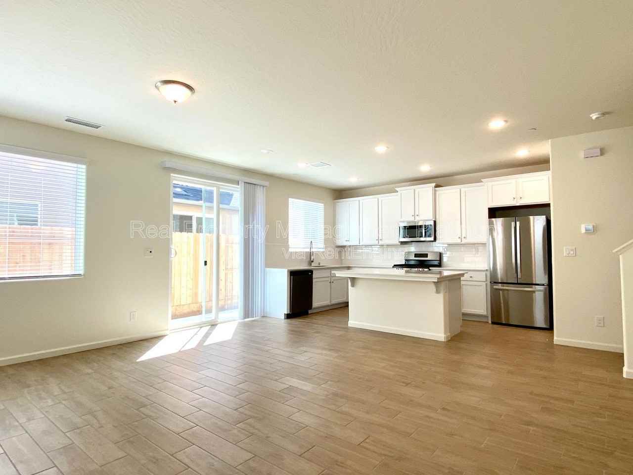 6407 E Riesling Dr - Photo 3 of 41