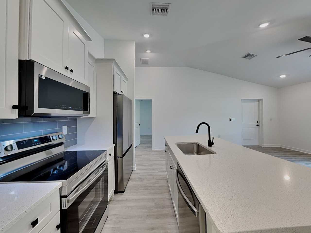 3726 13th St W - Photo 5 of 16