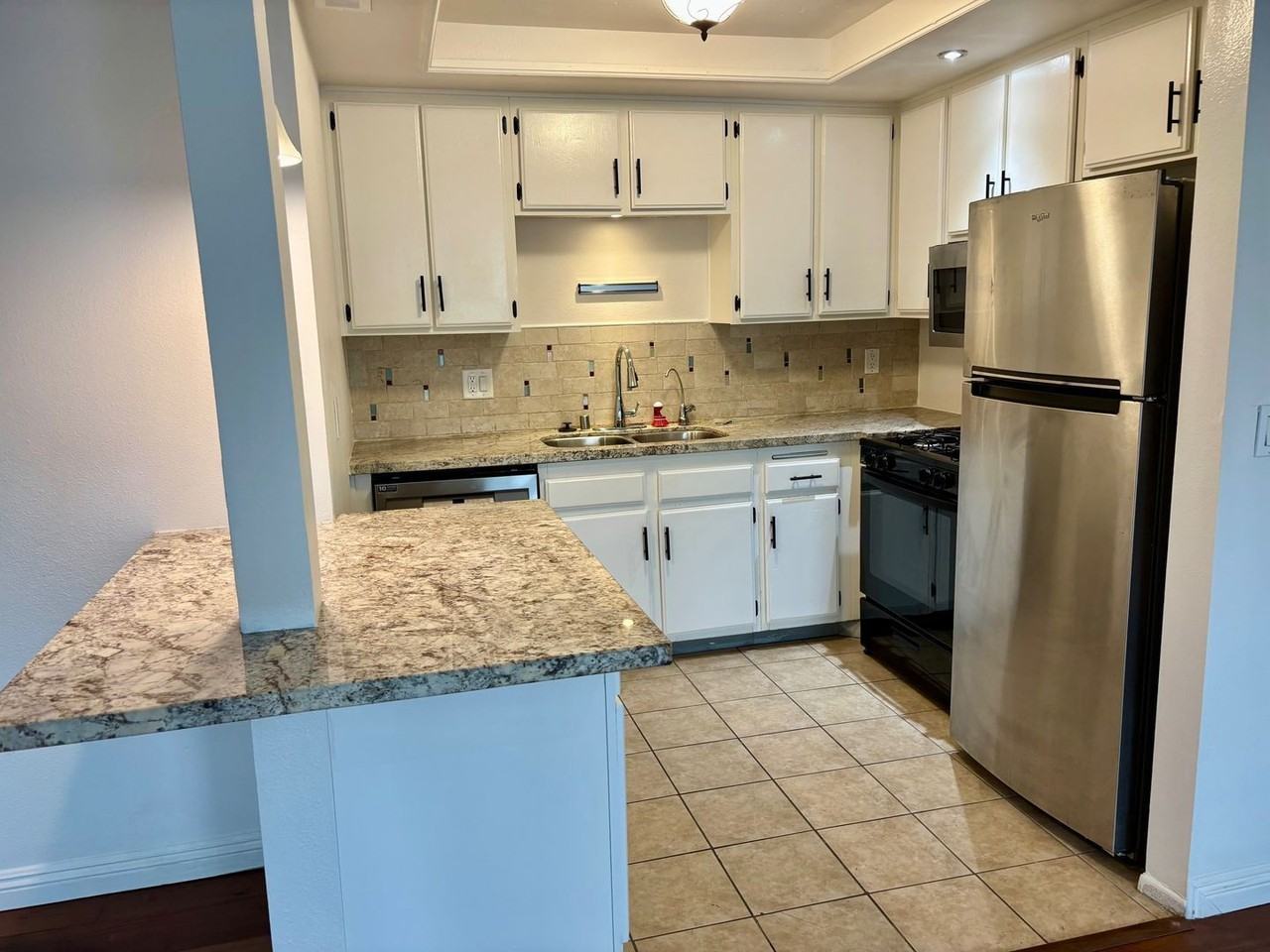 516 Derby Rd - Photo 4 of 21