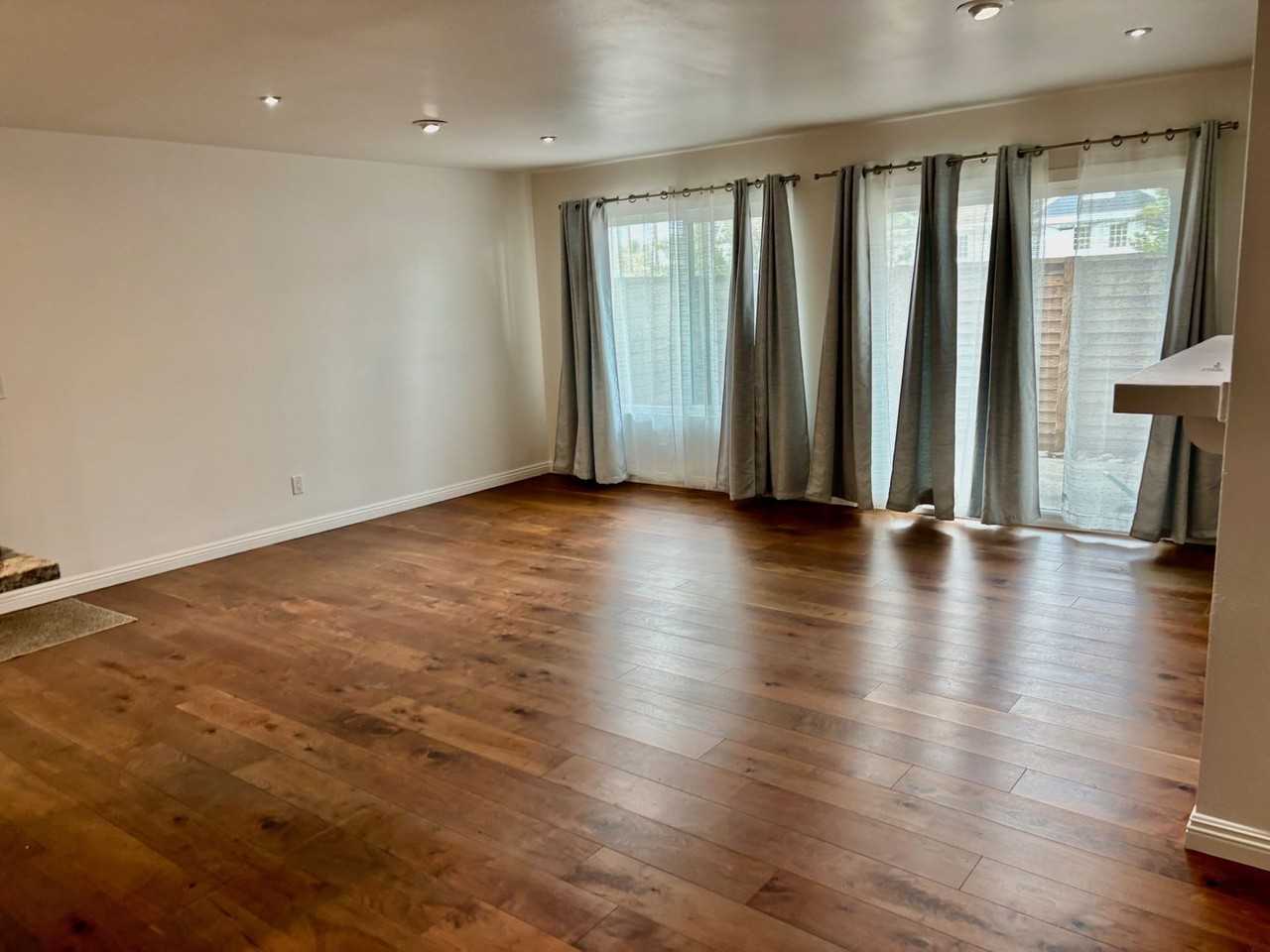 516 Derby Rd - Photo 5 of 21