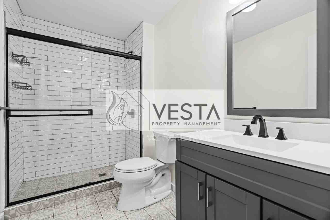 6 Dogwood Ct #B - Photo 3 of 22