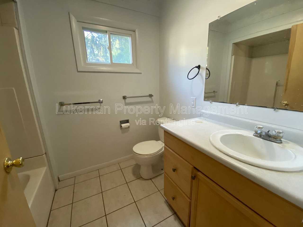 415 S Kendall Ave #415 - Photo 5 of 15