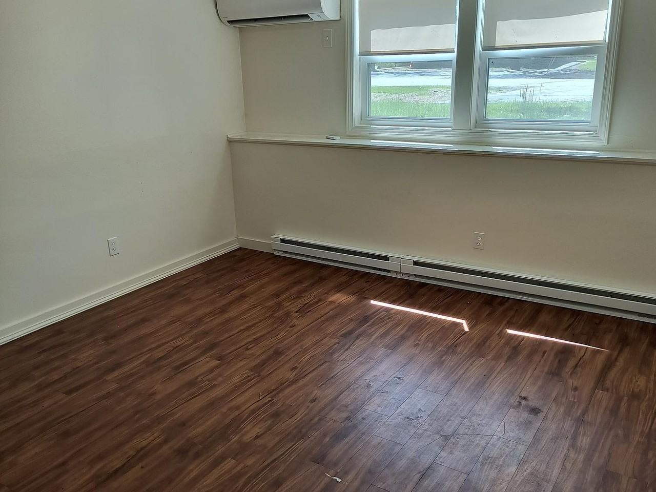 8 Renarl Ave #2 - Photo 3 of 8