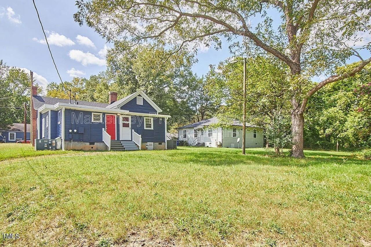 302 Raynor St #A - Photo 2 of 13