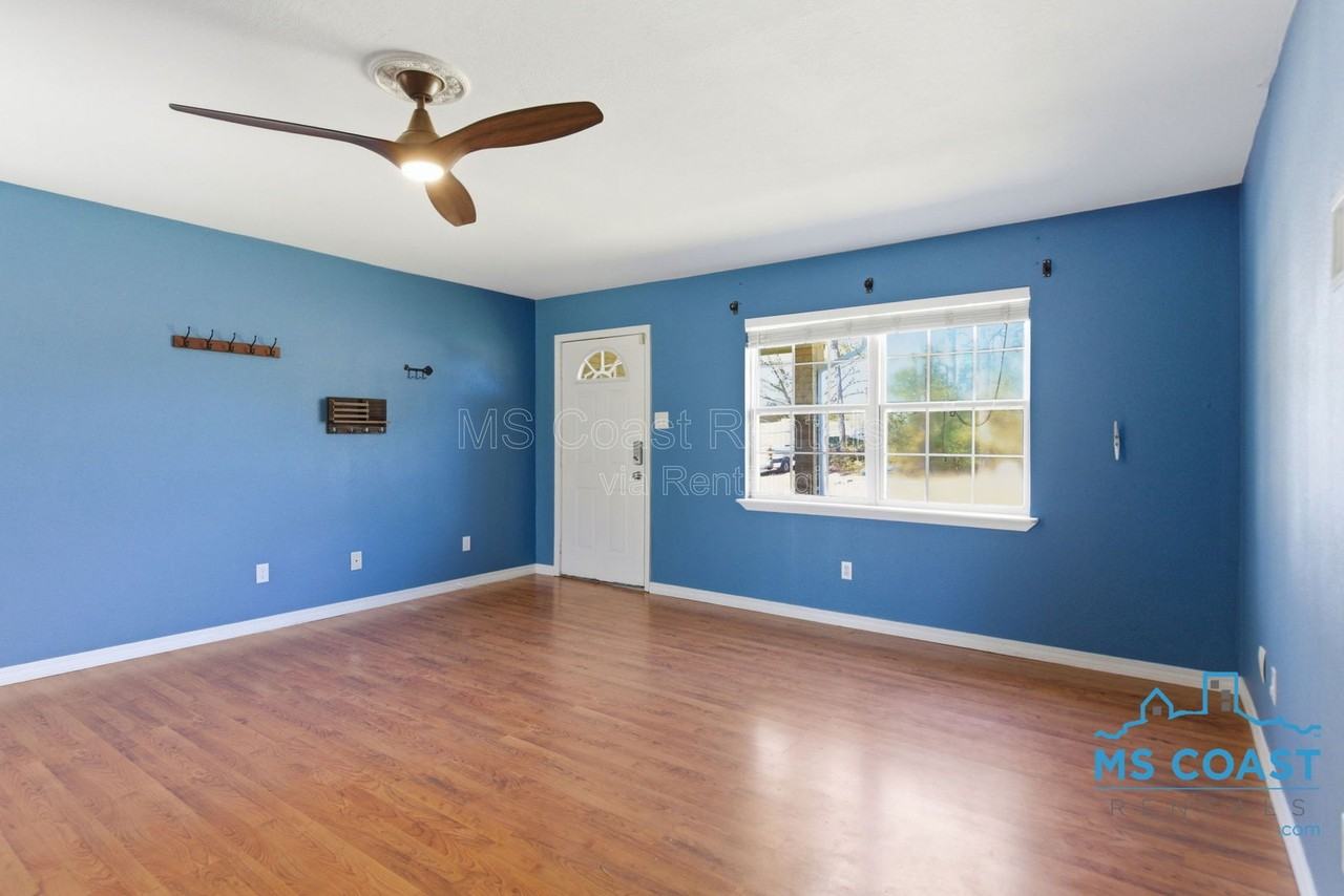 12509 Ponce De Leon Dr - Photo 5 of 24