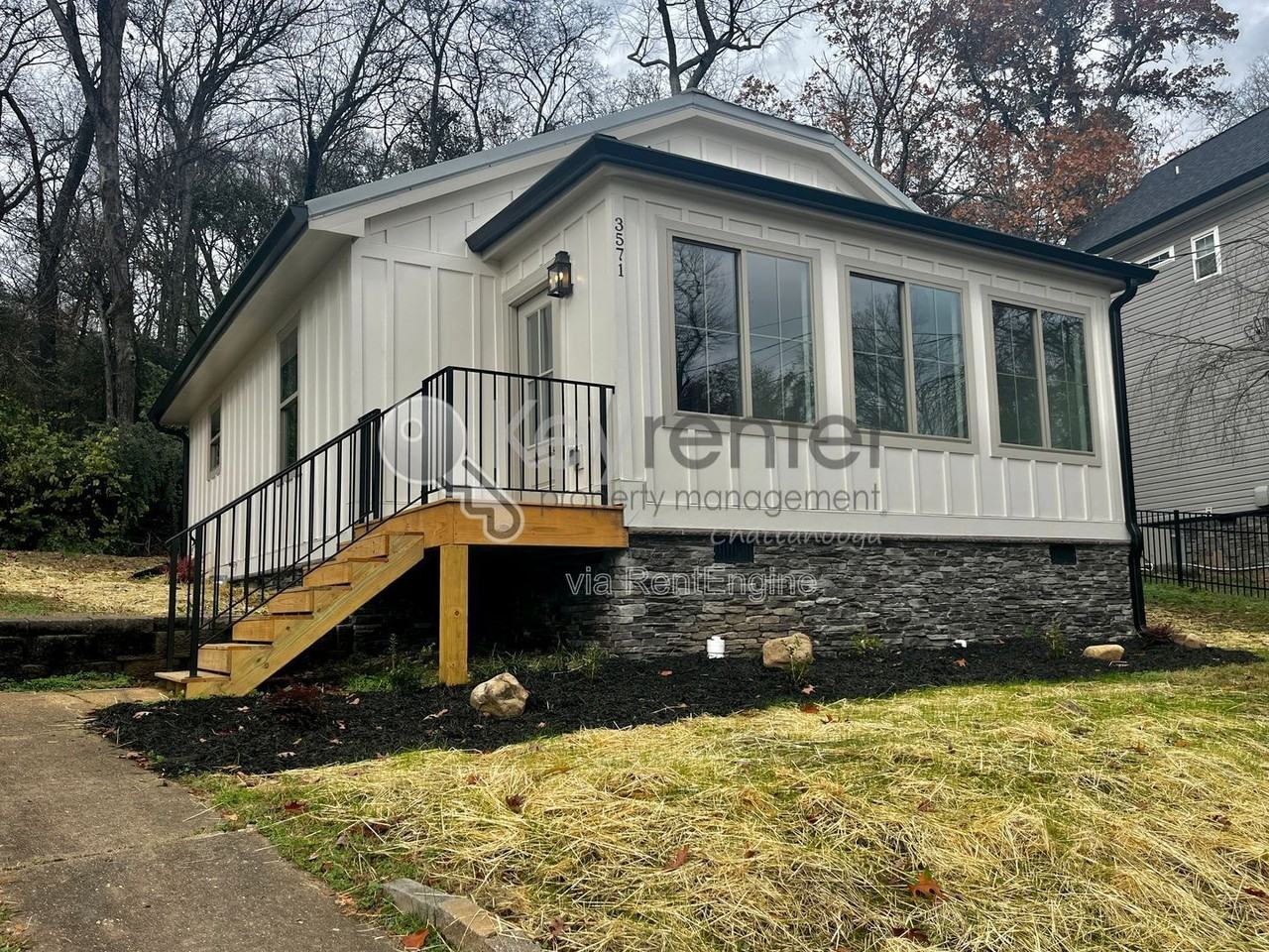 3571 Crompton St - Photo 2 of 20