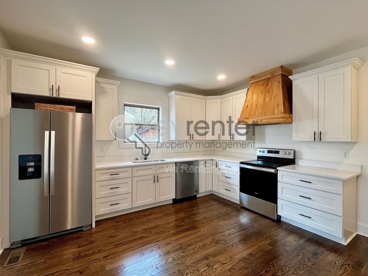 3571 Crompton St - Photo 7 of 20