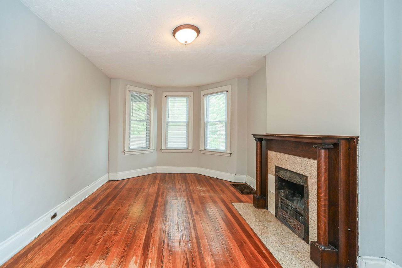 2125 W Clifton Ave #A - Photo 6 of 15