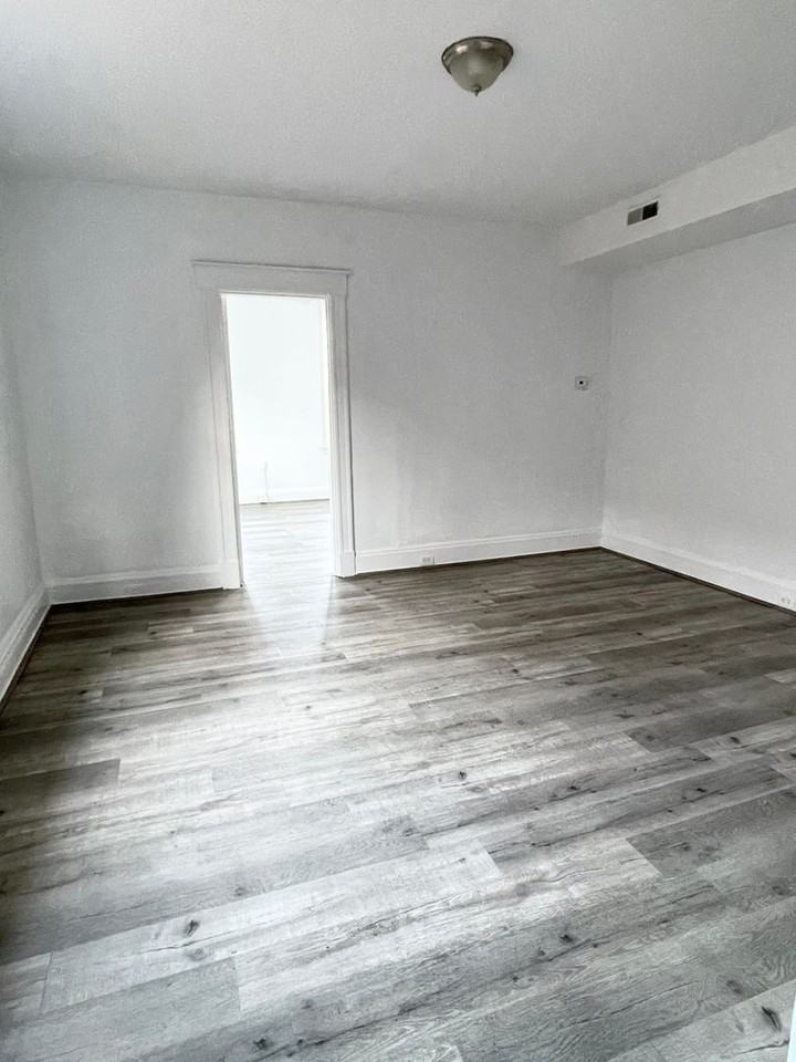 2322 Chickasaw St - Photo 7 of 21