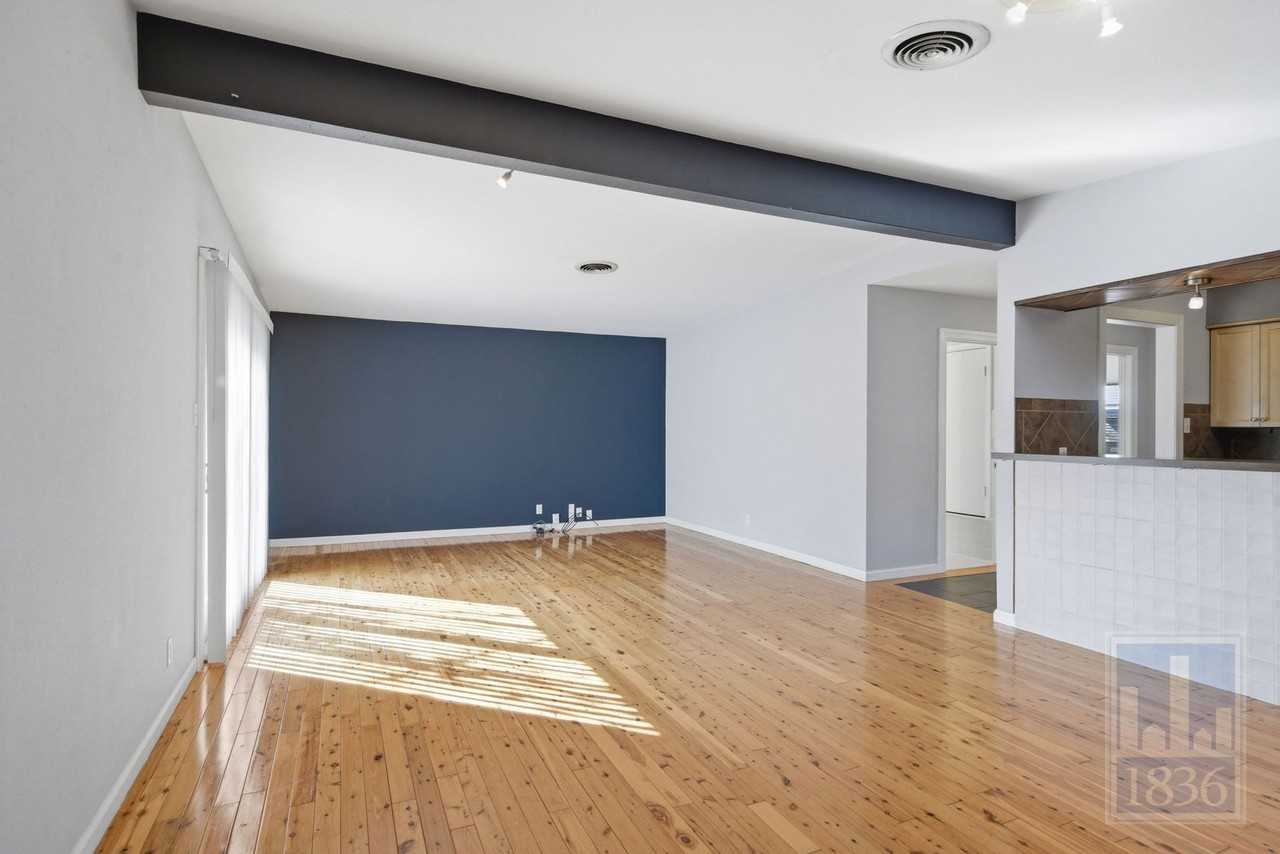 2416 S 5th St #B - Photo 6 of 30