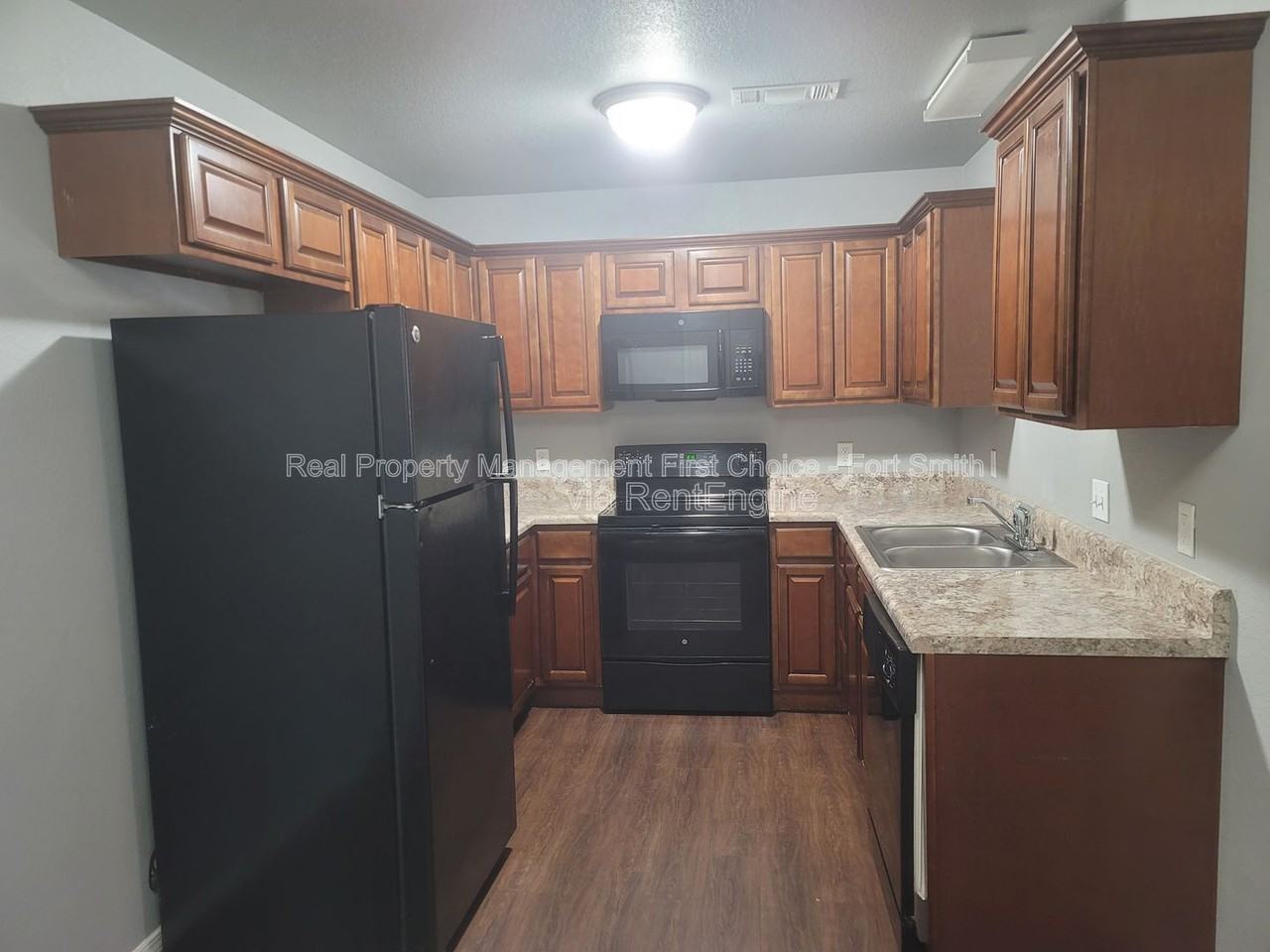 2006 Ingalls Ln #B - Photo 5 of 21