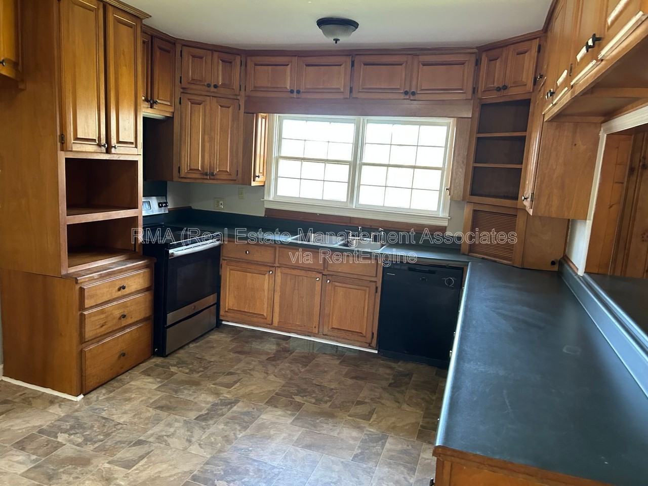 Meriwether St - Photo 4 of 10