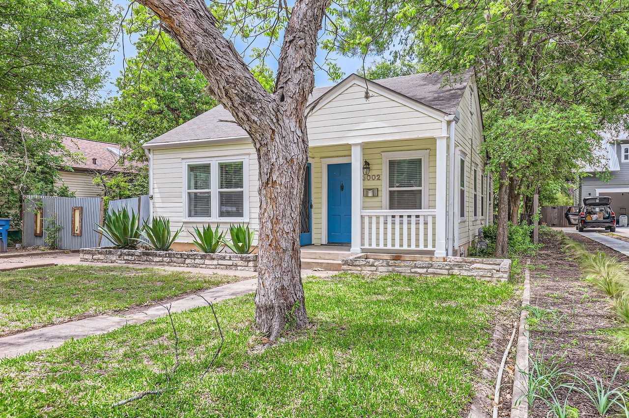 3002 Lafayette Ave - Photo 2 of 29