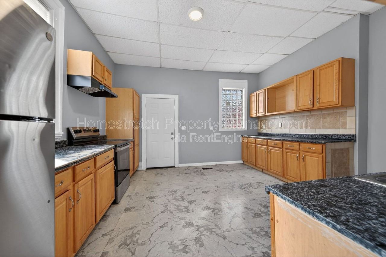 3741 Minnesota Ave - Photo 4 of 25