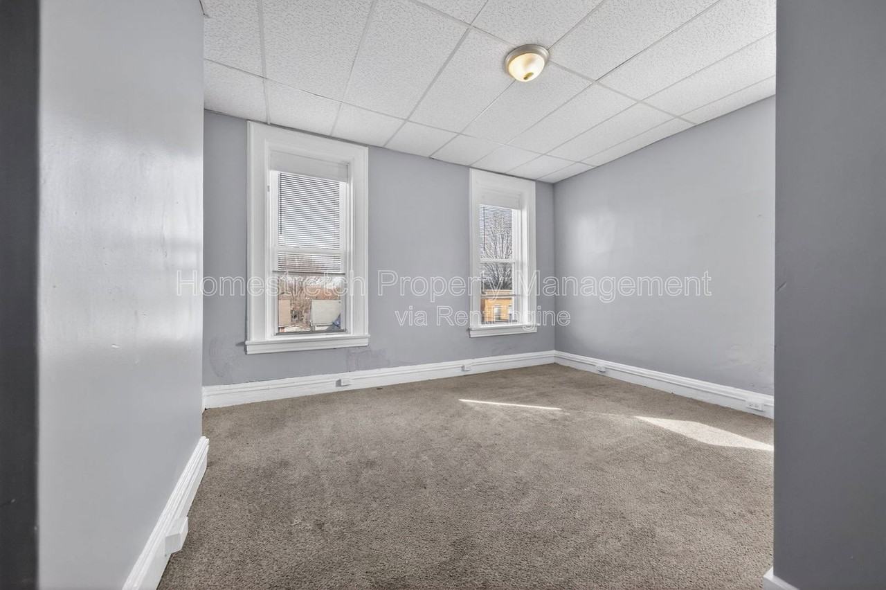 3741 Minnesota Ave - Photo 6 of 25