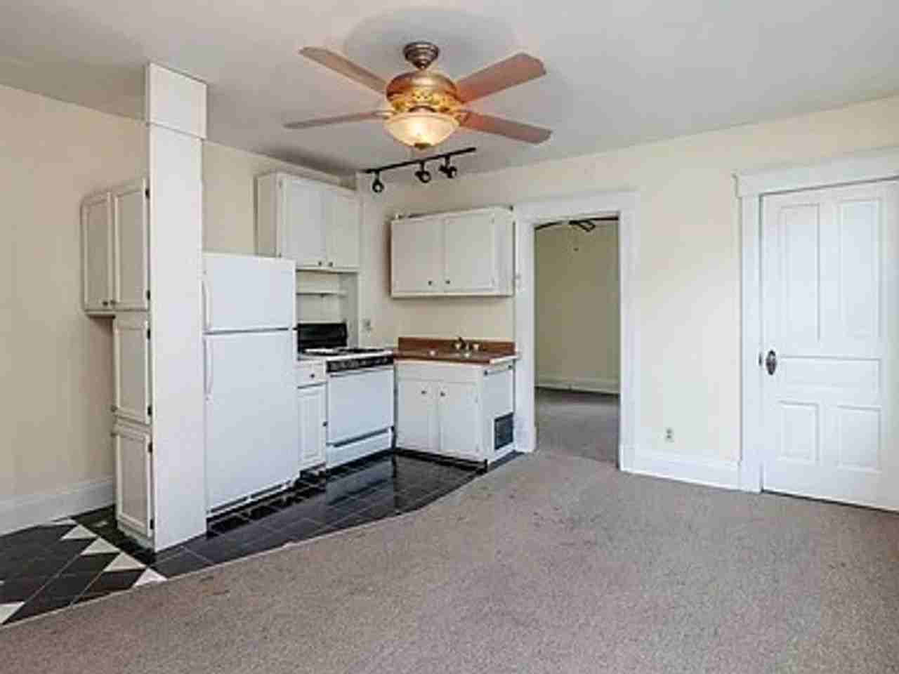 2318 Chickasaw St - Photo 3 of 13