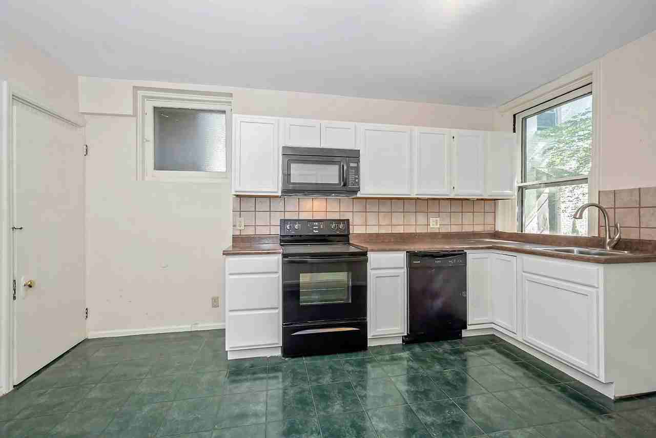 3206 Bishop St - Photo 3 of 31