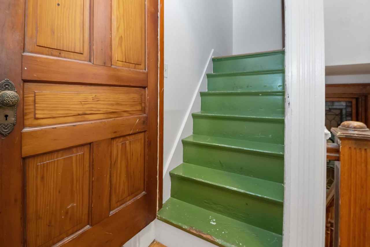 3206 Bishop St - Photo 5 of 31