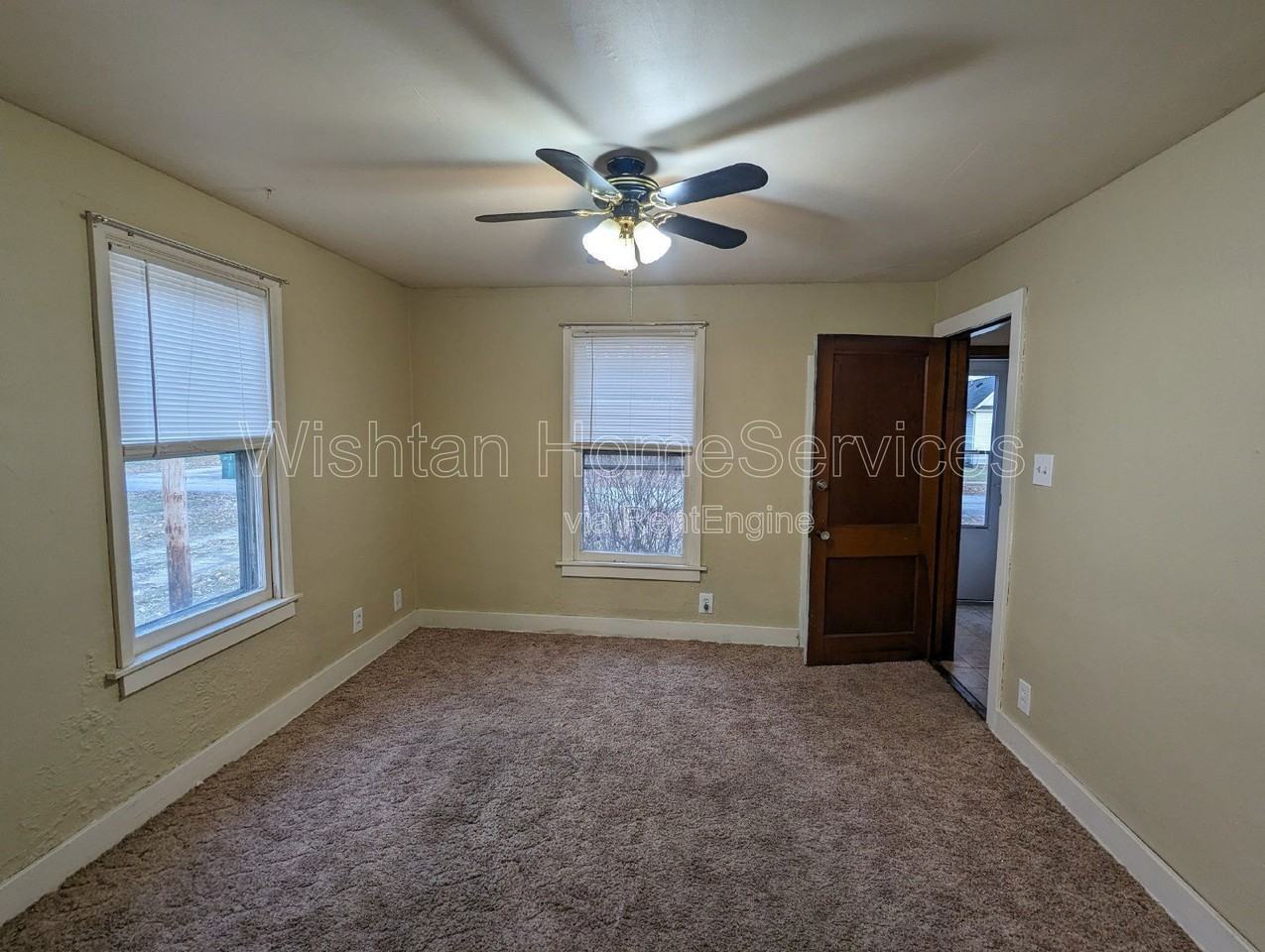 410 N Monroe St #N - Photo 4 of 21