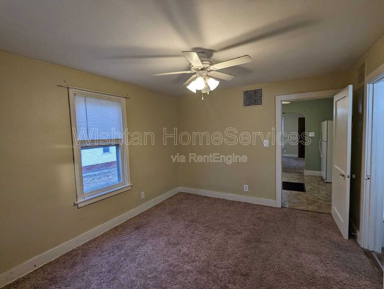 410 N Monroe St #N - Photo 7 of 21