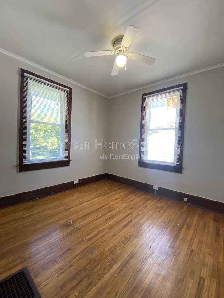 522 W Murray St - Photo 7 of 16