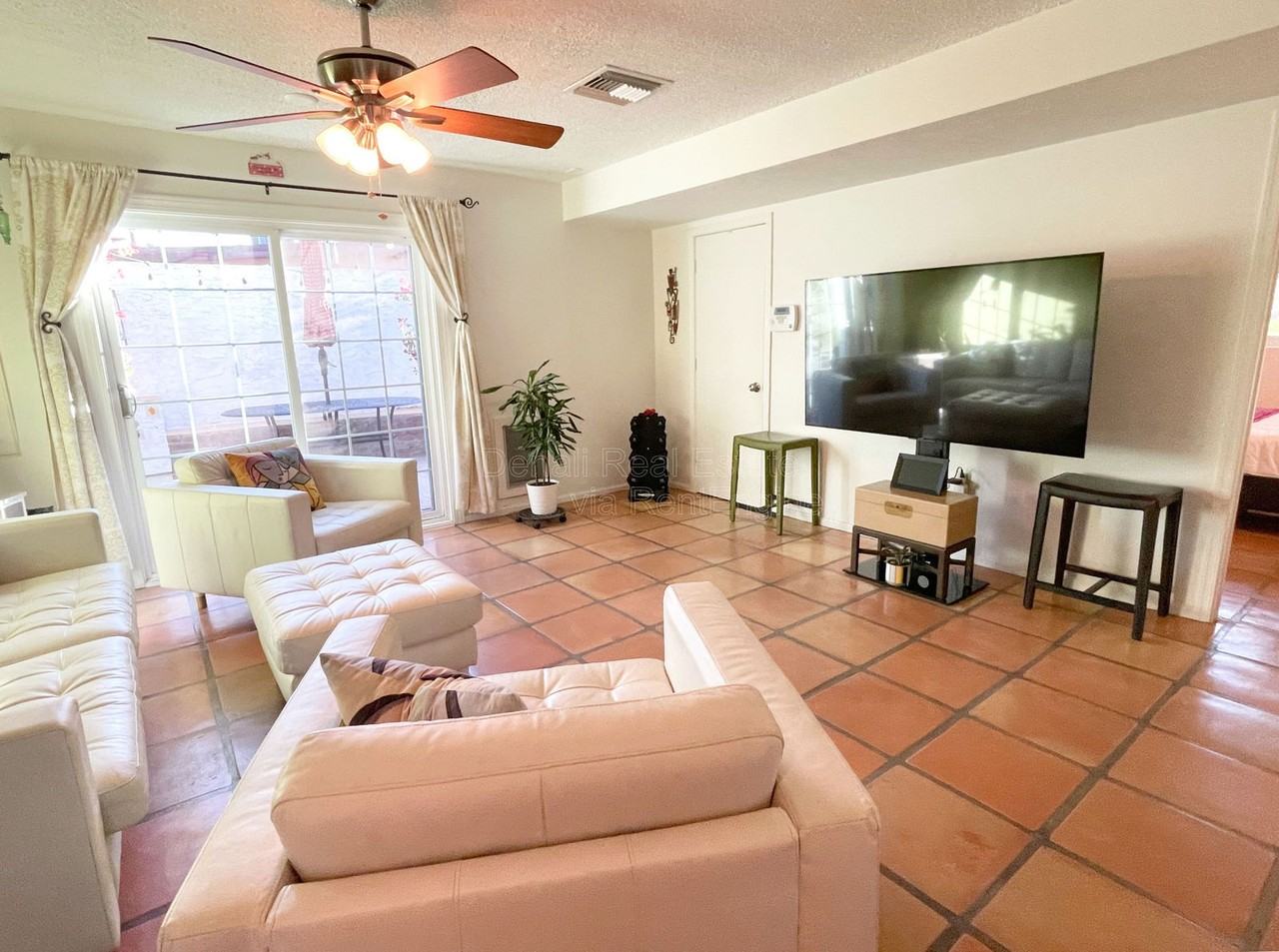 2107 E Monte Vista Rd - Photo 6 of 24