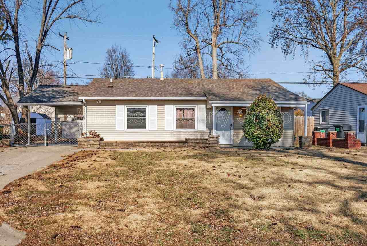 36 Jamestown Dr - Photo 2 of 28