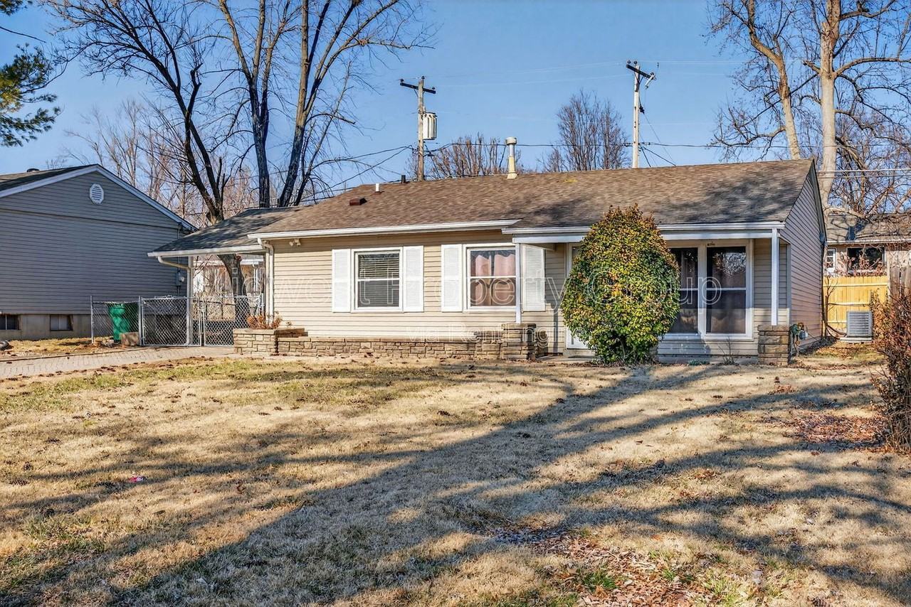 36 Jamestown Dr - Photo 3 of 28