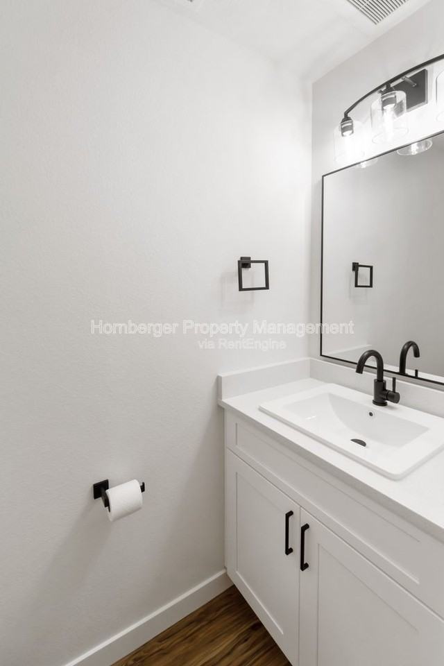 2715 E Columbia Ave #2715 - Photo 6 of 20